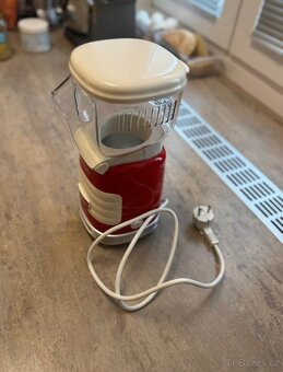 Výrobník popcornu - 2