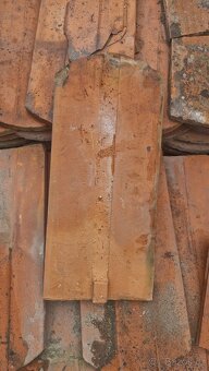 Použité střešní tašky za odvoz - 2