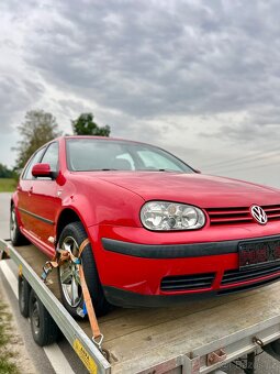 Volkswagen Golf IV 1.6 - 2