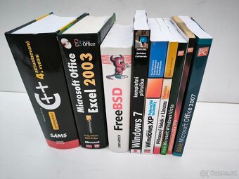 9 knih o PC (Mistrovství v C++, MS Excel, Linux...) - 2