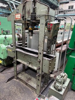 Hydraulický lis CDM 80A - 2