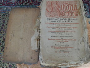 Stará kniha - z 16.století - 2