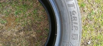 LETNÍ PNEU 225/55/17- BRIDGESTONE - CENA ZA 2 KUSY - 2