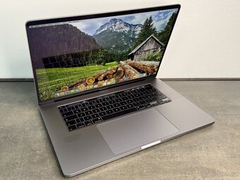 MacBook Pro 16'' 2019 / i7 / 16GB / 512GB SSD / Space Gray - 2
