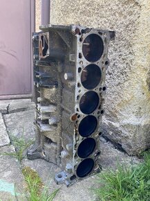 Motor M52B25 B20 díly - 2