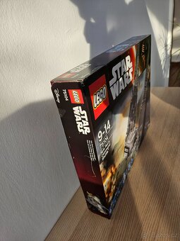 LEGO Star Wars 75104 Kylo Ren Command Shuttle - 2