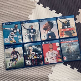 PS4 Slim - 2