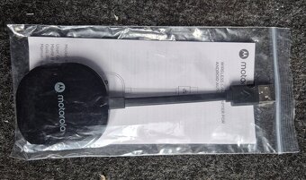 ADAPTER pro bezdrátové Android Auto – MOTOROLA MA1 - 2