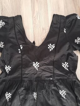 Krásné červené šaty vel. M/L - 2