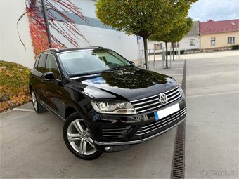 Volkswagen Touareg II 3.0 V6 TDI 4MOTION model 2016 - 2