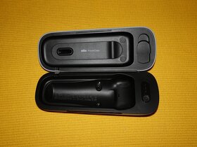 Cestovní nabíjecí pouzdro Power Case k holící strojek Braun - 2