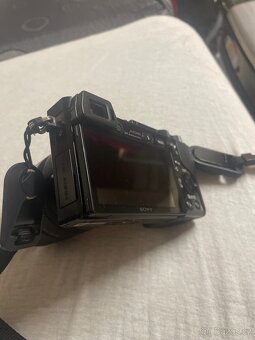 Sony a6000 + sigma 16-50mm f2.8 - 2