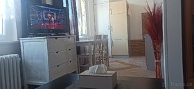 REZERVACE Prodám byt 1+1 Karlovy Vary, Vítězná (RK nevolat) - 2