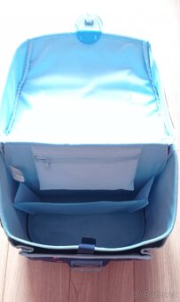 Detska skolni aktovka baggymax s konikem - 2