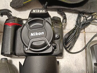 Nikon D7000 + 18-105 AF-S DX VR/ 32gb karta - 2