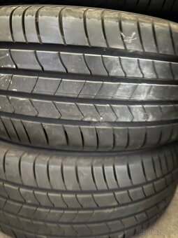 Letní pneu 215/55/18 Kumho - 2