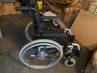 Invalidní vozík - 2