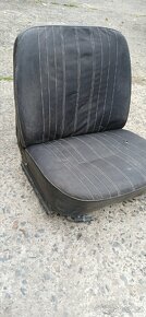 Sedačka přední Škoda 105 - 2