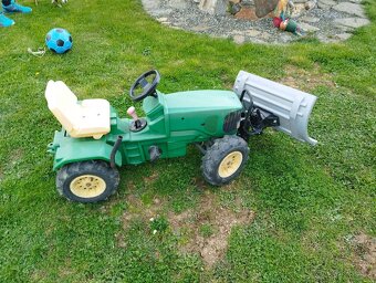 Šlapací traktor John Deere - 2