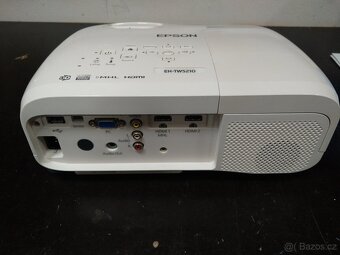 Projektor Epson - 2