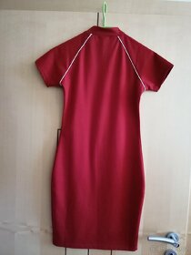 Šaty červené barvy - 2