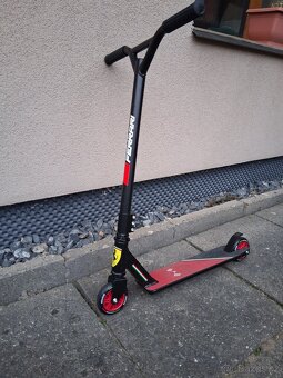 Freestyle koloběžka Ferrari - 2