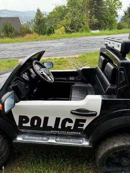 Dětské elektrické autíčko Ford Ranger Raptor Police - 2