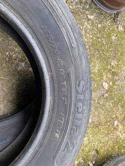 Pneu 165/70 R14 - 2