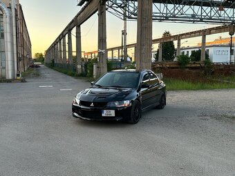 Mitsubishi Lancer Evolution 9 MR - 2
