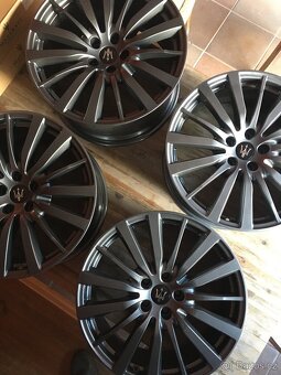 Maserati Quattroporte Ghibli 245/45/19 - 275/40/19 - 2