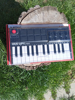 PRODÁM Akai MPK mini MK3 - 2