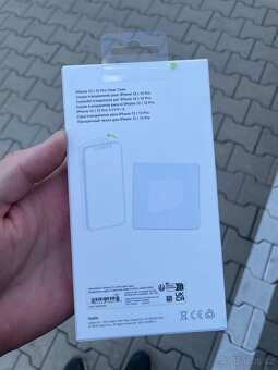 Kryt na mobil Apple s MagSafe pro iPhone 12 - 2