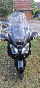 Suzuki Burgman 650 Executive - 2