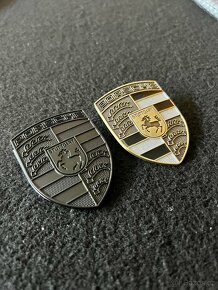 Porsche znak,logo,emblém na kapotu. 5 variant. - 2