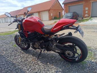 Ducati Monster 1200S - 2