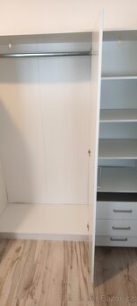 Šatní skrin - 2