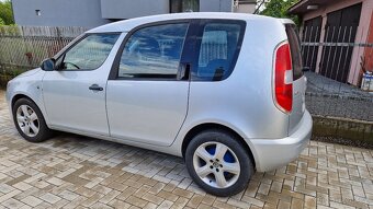 Škoda Roomster 1.6 tdi - 2