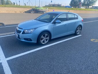 Chevrolet Cruze 1.6i - 2