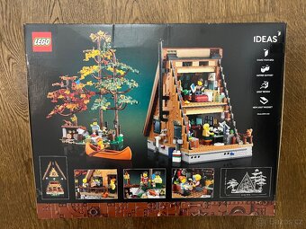 Lego 21338 Chata Áčko - 2