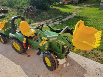 Dětský šlapací traktůrek John Deere - 2
