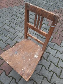 Dřevěná židle - 2