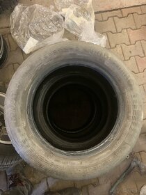 Pneu 175/65/14 - 2