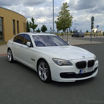 BMW 740 X-Drive / 225 k.w / Maximální Vybavení - 2
