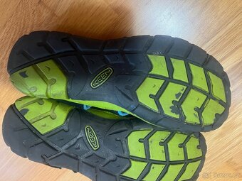 KEEN sandály délka stélky 25 cm - 2