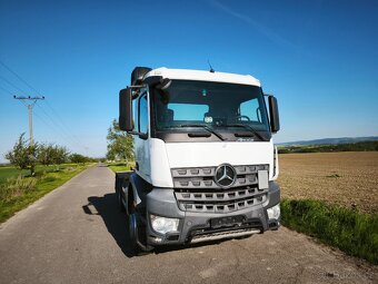 Mercedes Arocs 2645 kontejner - 2