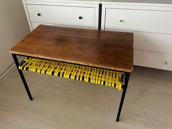 Retro vintage starý stůl s výpletem - 2