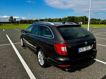 Škoda Superb 2 Combi 2.0 TDI 103kw DSG Elegance - 2