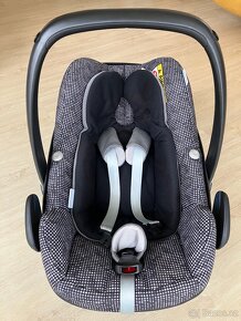 autosedačka Maxi Cosi Pebble Plus s adaptéry - 2
