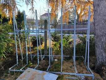 Stojan na okna a skla - 2