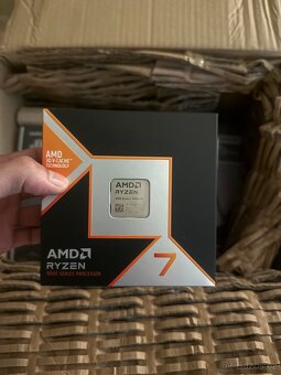 Prodám celý tento komplet komponentů. Vše v popisku - 2